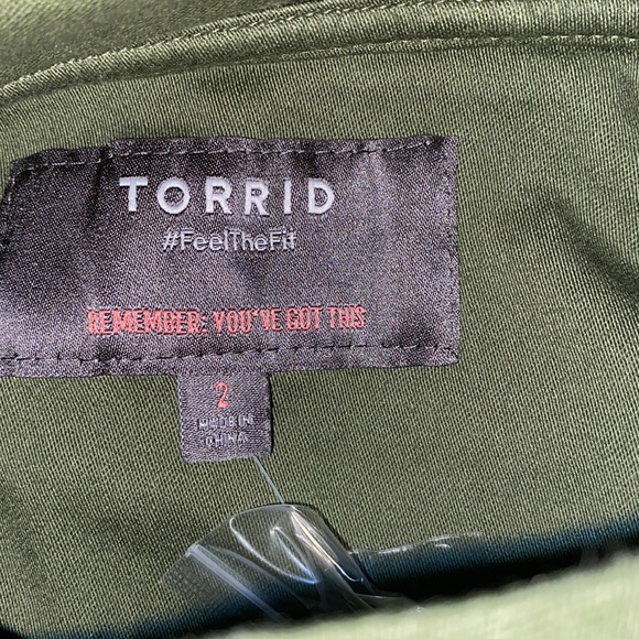 NEW Torrid hooded cropped utility jacket - Picture 5 of 12